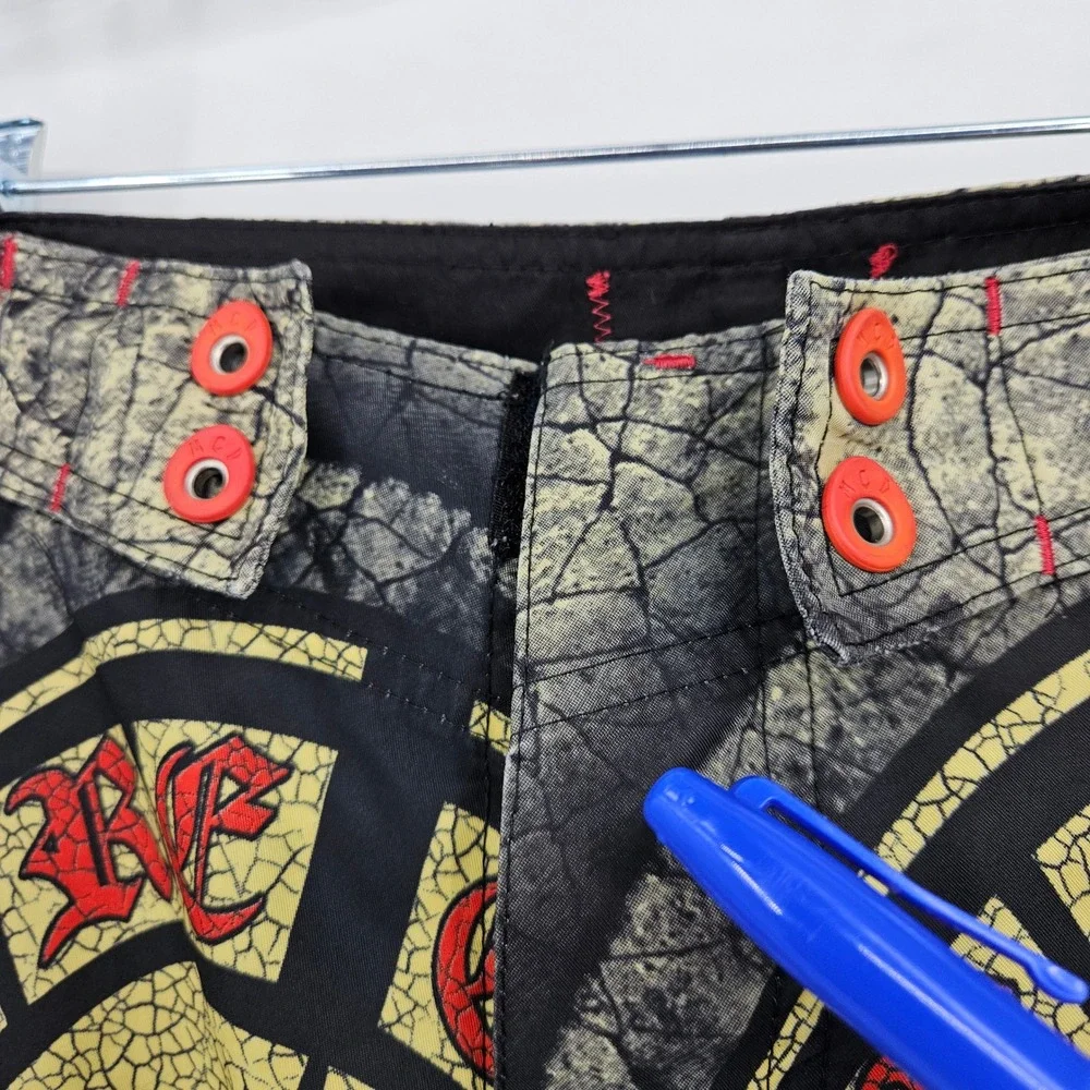 Vintage More Core Division MCD Board Shorts Mens 44 Cathedral Window Y2K